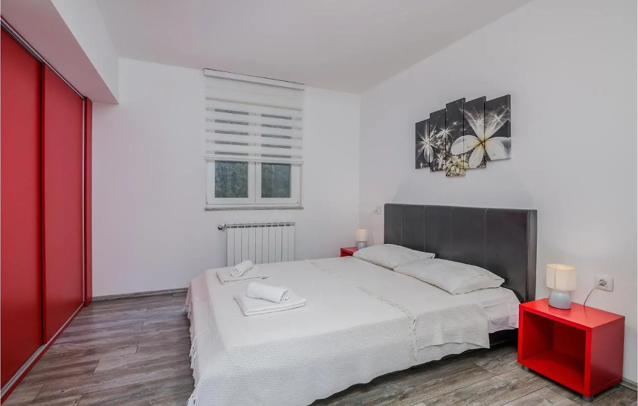 Cozy Apartment In Vrbnik Croatia