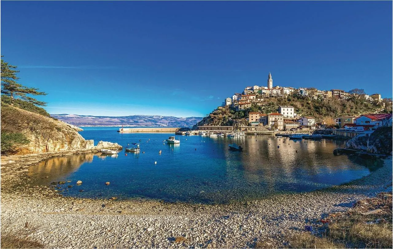 Cozy Apartment In Vrbnik 0*,